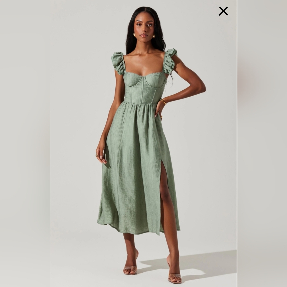 NWOT Astr The Label Sage Wedelia Bustier Midi Dress